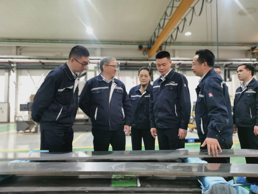 中钨高新总经理、党委副书记谢康德到公司调研指导工作