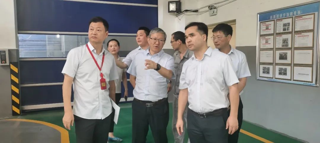 谢康德到公司主持召开现场办公会