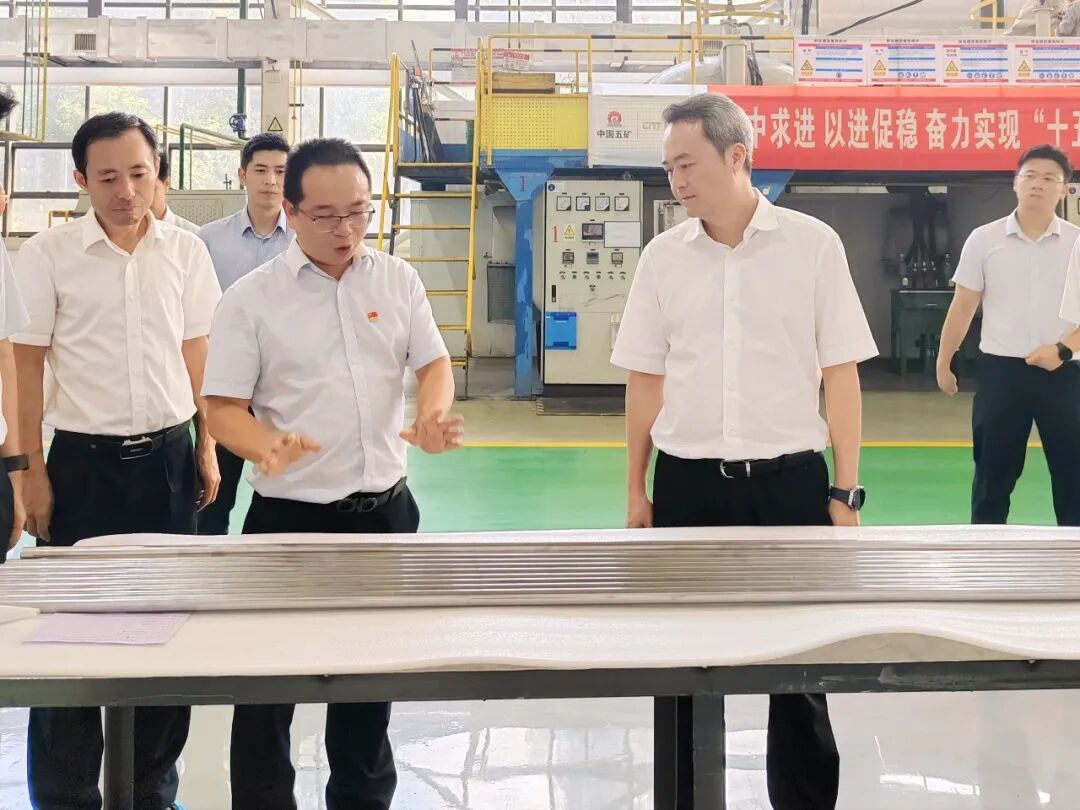 许凡到公司走访调研